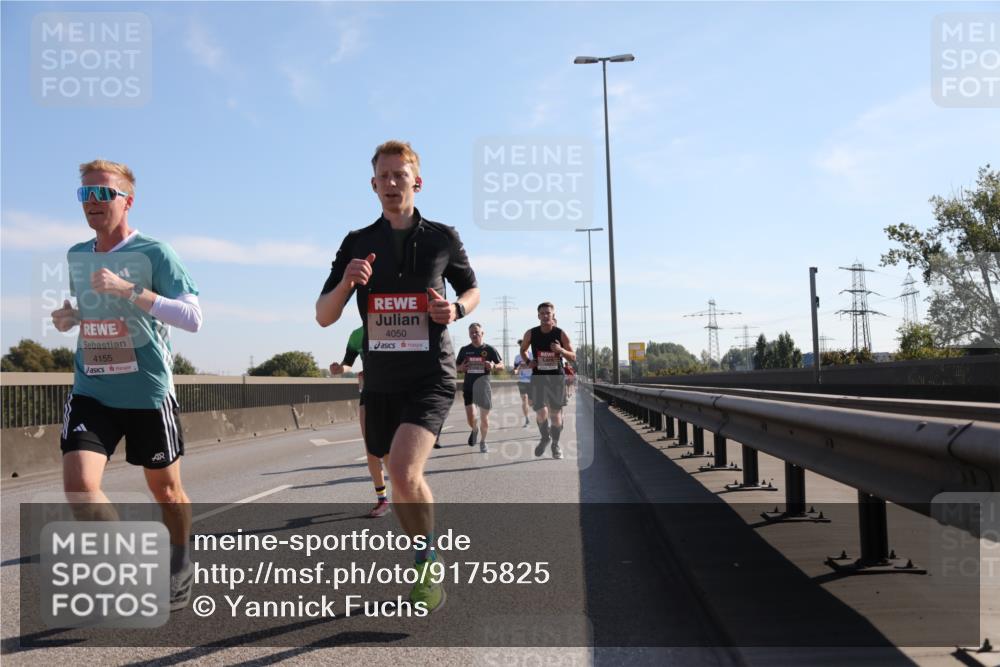 03.10.2025 - Köhlbrandbrückenlauf Yannick Fuchs http://msf.ph/oto/9175825 03.10.2025 11:12:56 Position 3 4155, 4050 meine-sportfotos.de
