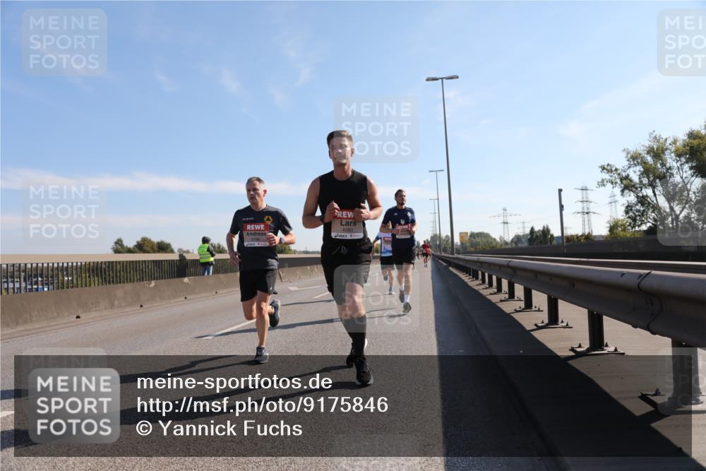 03.10.2025 - Köhlbrandbrückenlauf Yannick Fuchs http://msf.ph/oto/9175846 03.10.2025 11:12:57 Position 3 5786, 4083 meine-sportfotos.de