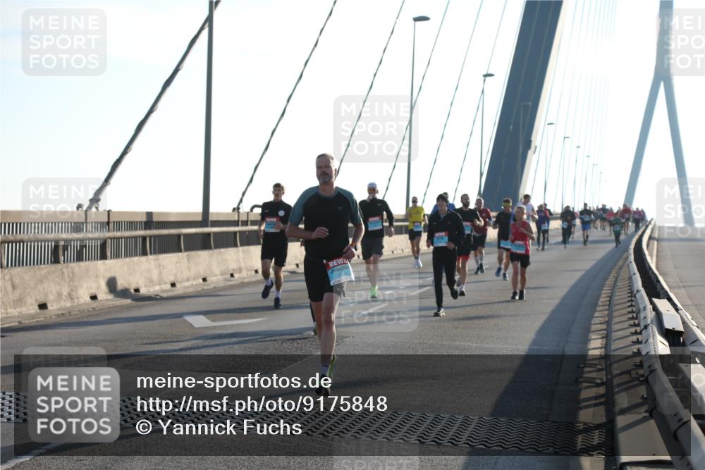 03.10.2025 - Köhlbrandbrückenlauf Yannick Fuchs http://msf.ph/oto/9175848 03.10.2025 08:24:58 Position 1 1056 meine-sportfotos.de