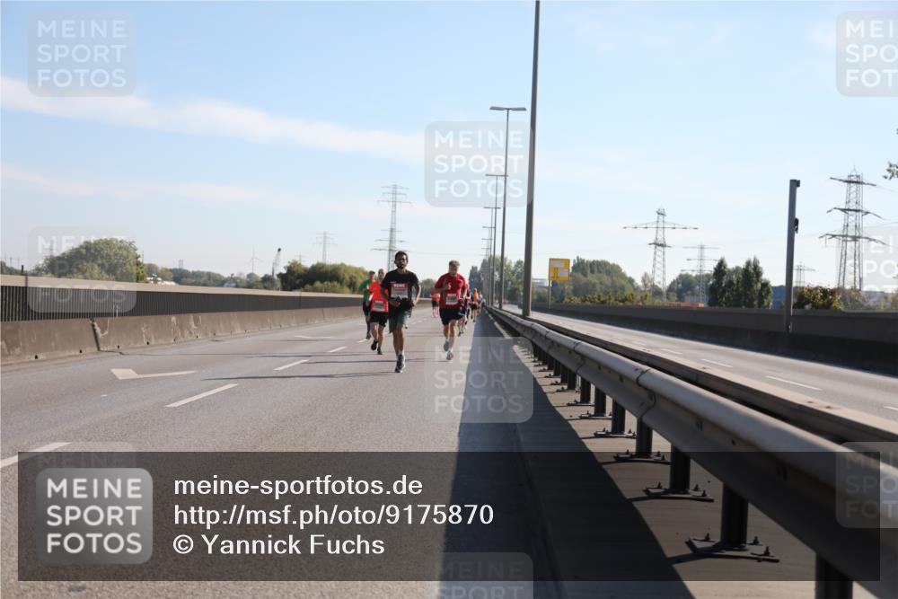 03.10.2025 - Köhlbrandbrückenlauf Yannick Fuchs http://msf.ph/oto/9175870 03.10.2025 11:13:00 Position 3  meine-sportfotos.de