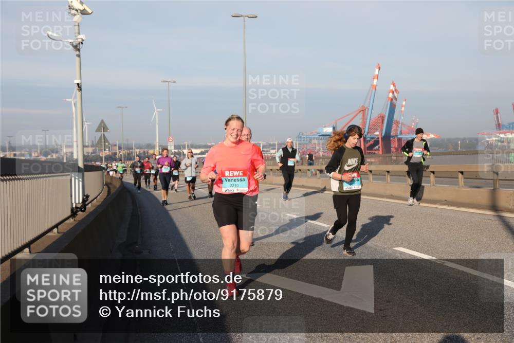 03.10.2025 - Köhlbrandbrückenlauf Yannick Fuchs http://msf.ph/oto/9175879 03.10.2025 08:45:49 Position 2 3210 meine-sportfotos.de