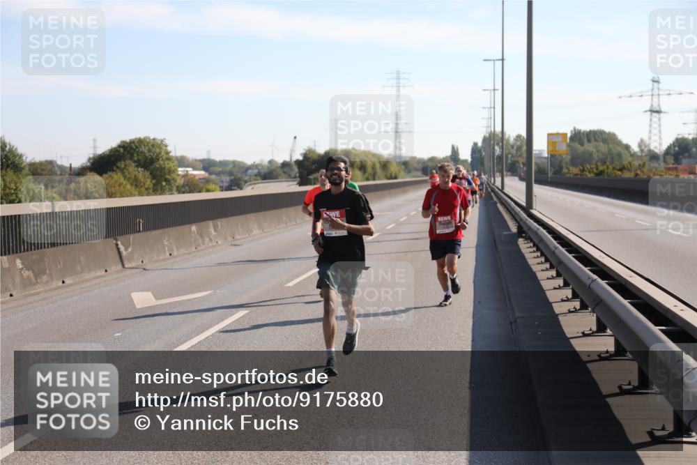 03.10.2025 - Köhlbrandbrückenlauf Yannick Fuchs http://msf.ph/oto/9175880 03.10.2025 11:13:02 Position 3  meine-sportfotos.de