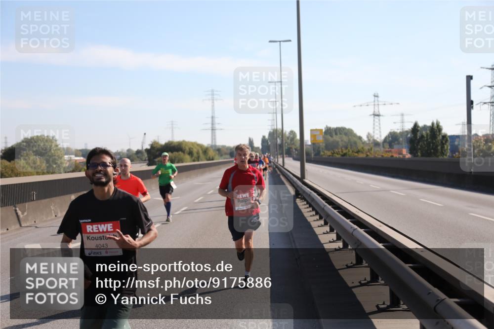 03.10.2025 - Köhlbrandbrückenlauf Yannick Fuchs http://msf.ph/oto/9175886 03.10.2025 11:13:03 Position 3 4043 meine-sportfotos.de