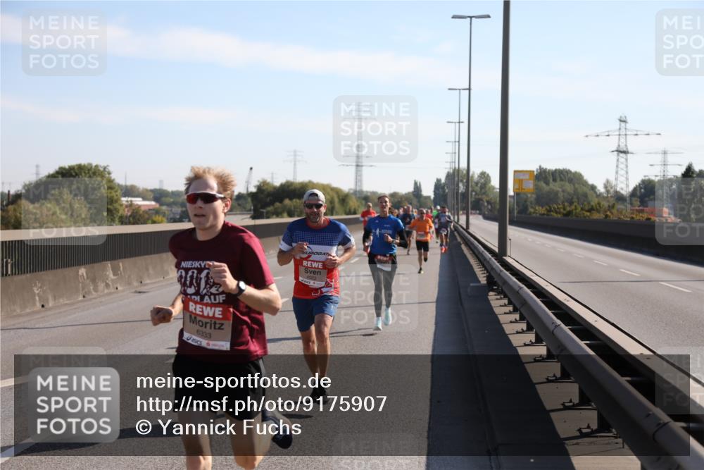 03.10.2025 - Köhlbrandbrückenlauf Yannick Fuchs http://msf.ph/oto/9175907 03.10.2025 11:13:08 Position 3 6333, 4023 meine-sportfotos.de