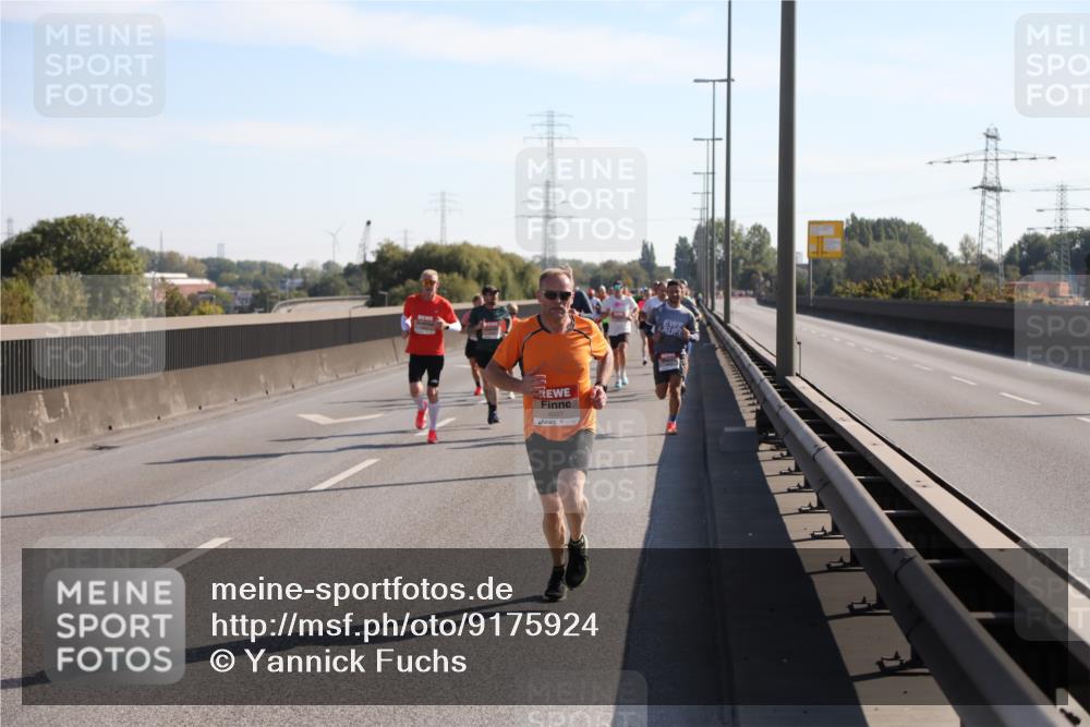 03.10.2025 - Köhlbrandbrückenlauf Yannick Fuchs http://msf.ph/oto/9175924 03.10.2025 11:13:12 Position 3 4037 meine-sportfotos.de
