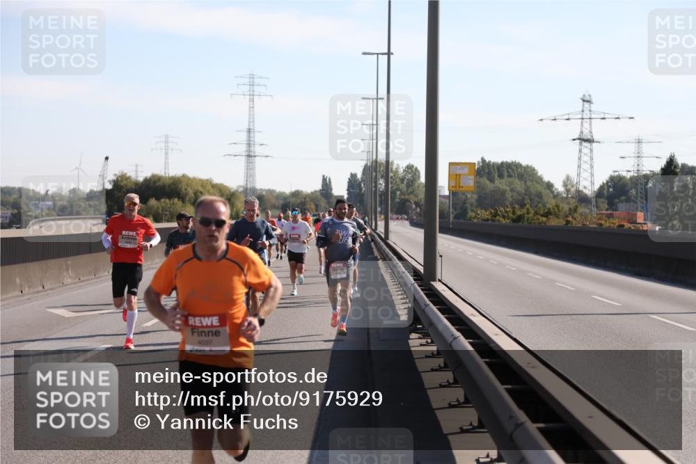 03.10.2025 - Köhlbrandbrückenlauf Yannick Fuchs http://msf.ph/oto/9175929 03.10.2025 11:13:13 Position 3 4037 meine-sportfotos.de