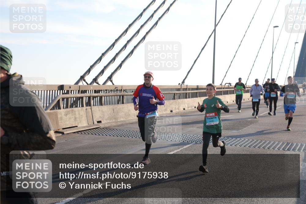 03.10.2025 - Köhlbrandbrückenlauf Yannick Fuchs http://msf.ph/oto/9175938 03.10.2025 08:25:13 Position 1 3498 meine-sportfotos.de