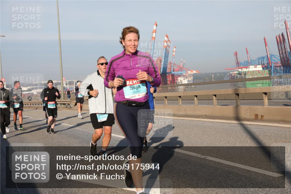 03.10.2025 - Köhlbrandbrückenlauf Yannick Fuchs http://msf.ph/oto/9175944 03.10.2025 08:45:54 Position 2 3392, 1444 meine-sportfotos.de