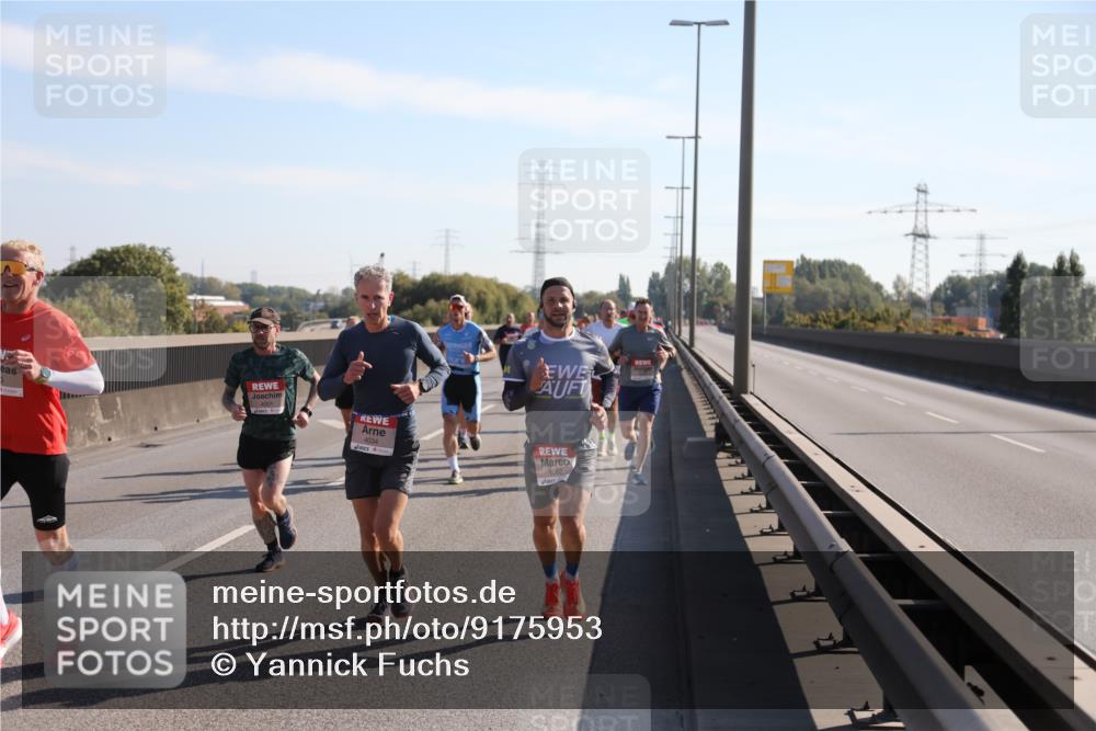 03.10.2025 - Köhlbrandbrückenlauf Yannick Fuchs http://msf.ph/oto/9175953 03.10.2025 11:13:16 Position 3 4001, 4034, 6002 meine-sportfotos.de