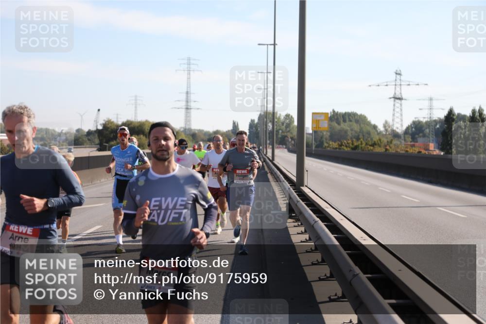03.10.2025 - Köhlbrandbrückenlauf Yannick Fuchs http://msf.ph/oto/9175959 03.10.2025 11:13:16 Position 3 4034, 6002 meine-sportfotos.de