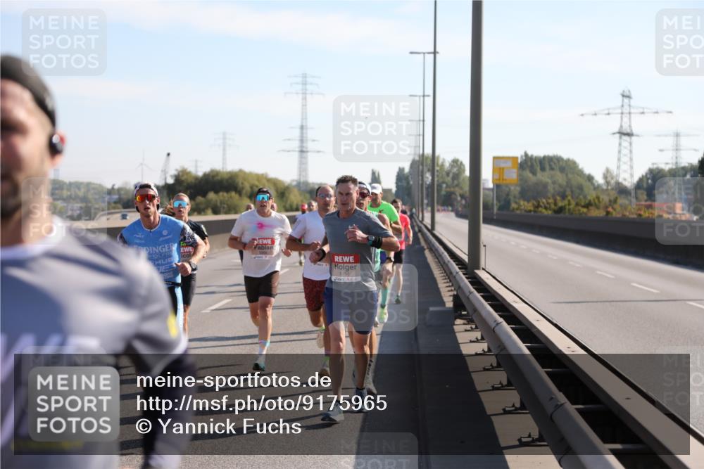 03.10.2025 - Köhlbrandbrückenlauf Yannick Fuchs http://msf.ph/oto/9175965 03.10.2025 11:13:17 Position 3 6151 meine-sportfotos.de