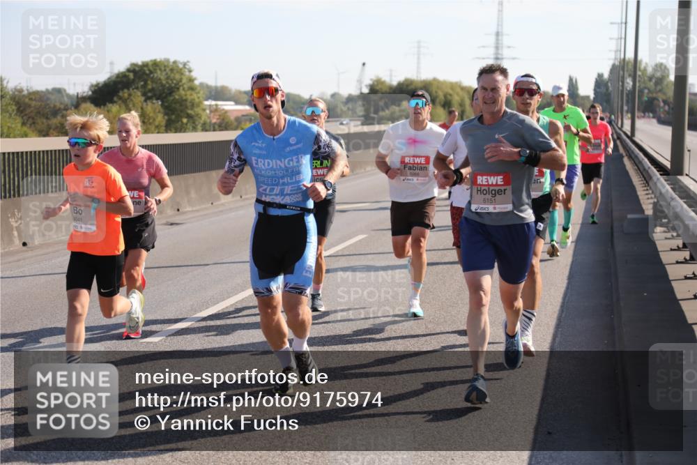 03.10.2025 - Köhlbrandbrückenlauf Yannick Fuchs http://msf.ph/oto/9175974 03.10.2025 11:13:18 Position 3 4041, 55, 5966, 6151 meine-sportfotos.de
