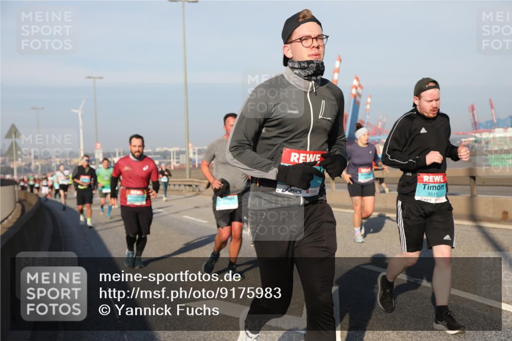 03.10.2025 - Köhlbrandbrückenlauf Yannick Fuchs http://msf.ph/oto/9175983 03.10.2025 08:45:59 Position 2 3515 meine-sportfotos.de