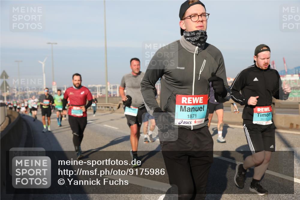 03.10.2025 - Köhlbrandbrückenlauf Yannick Fuchs http://msf.ph/oto/9175986 03.10.2025 08:45:59 Position 2 503, 1871, 3515 meine-sportfotos.de