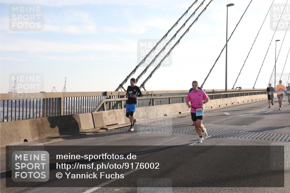 03.10.2025 - Köhlbrandbrückenlauf Yannick Fuchs http://msf.ph/oto/9176002 03.10.2025 08:25:19 Position 1  meine-sportfotos.de