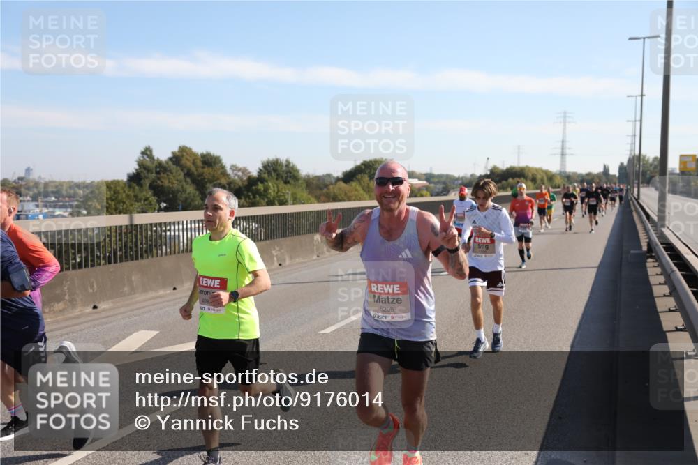 03.10.2025 - Köhlbrandbrückenlauf Yannick Fuchs http://msf.ph/oto/9176014 03.10.2025 11:13:23 Position 3 409, 6206 meine-sportfotos.de