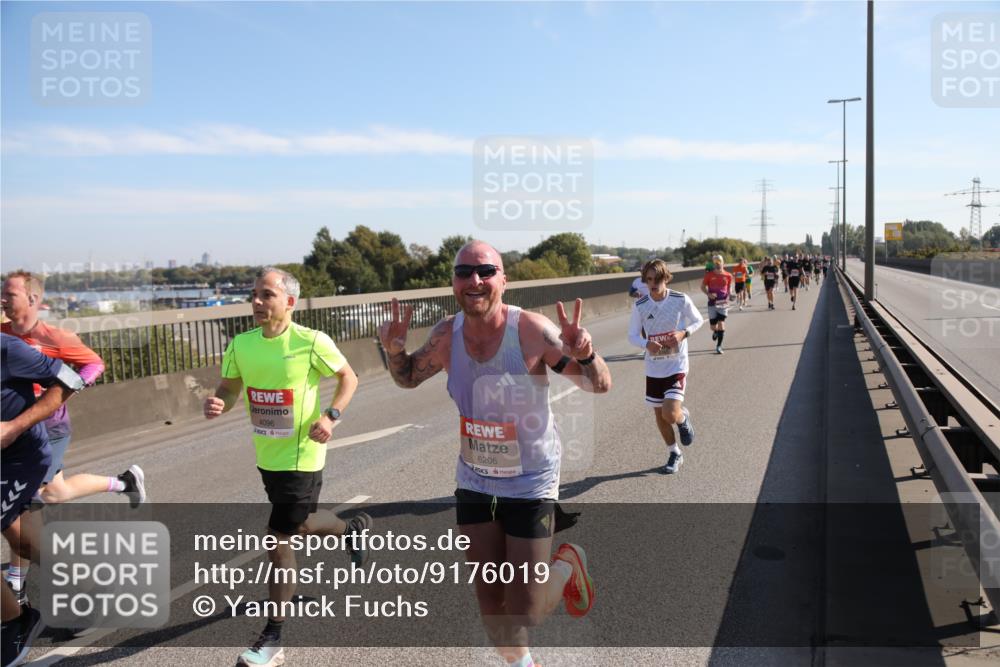 03.10.2025 - Köhlbrandbrückenlauf Yannick Fuchs http://msf.ph/oto/9176019 03.10.2025 11:13:23 Position 3 4096, 6206 meine-sportfotos.de