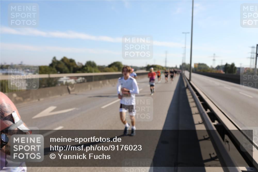 03.10.2025 - Köhlbrandbrückenlauf Yannick Fuchs http://msf.ph/oto/9176023 03.10.2025 11:13:24 Position 3  meine-sportfotos.de