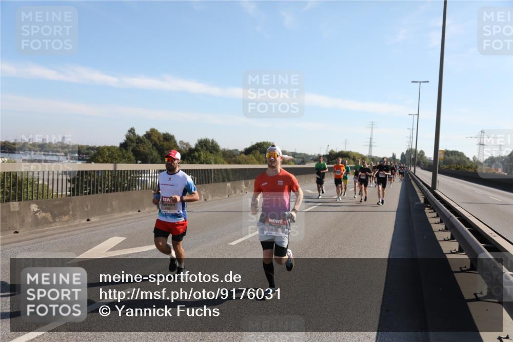 03.10.2025 - Köhlbrandbrückenlauf Yannick Fuchs http://msf.ph/oto/9176031 03.10.2025 11:13:26 Position 3 195, 42, 19 meine-sportfotos.de