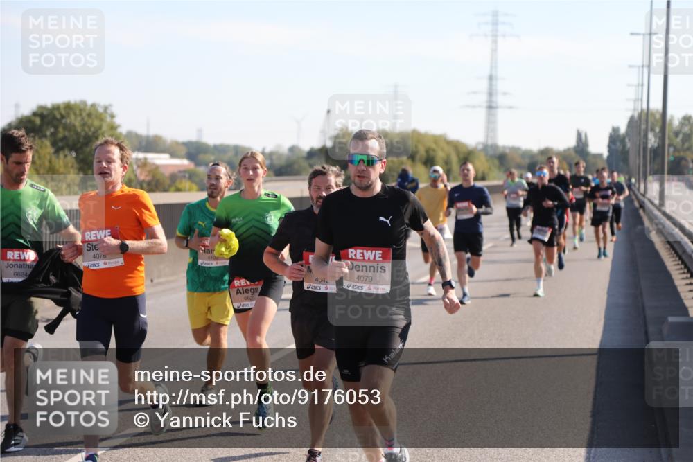 03.10.2025 - Köhlbrandbrückenlauf Yannick Fuchs http://msf.ph/oto/9176053 03.10.2025 11:13:28 Position 3 6624, 4078, 410, 6621, 4042, 4079 meine-sportfotos.de
