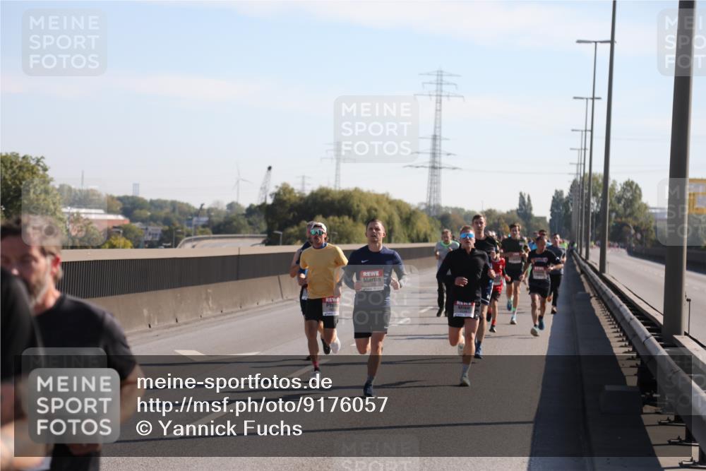 03.10.2025 - Köhlbrandbrückenlauf Yannick Fuchs http://msf.ph/oto/9176057 03.10.2025 11:13:29 Position 3  meine-sportfotos.de