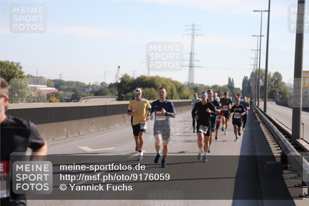 03.10.2025 - Köhlbrandbrückenlauf Yannick Fuchs http://msf.ph/oto/9176059 03.10.2025 11:13:29 Position 3  meine-sportfotos.de