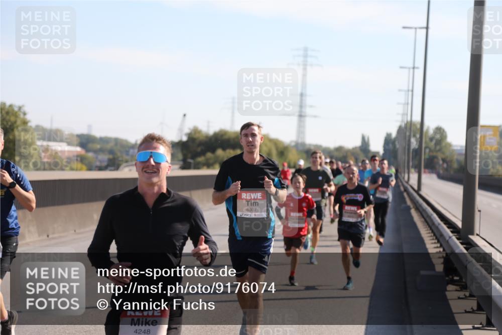 03.10.2025 - Köhlbrandbrückenlauf Yannick Fuchs http://msf.ph/oto/9176074 03.10.2025 11:13:33 Position 3 4248, 6307 meine-sportfotos.de
