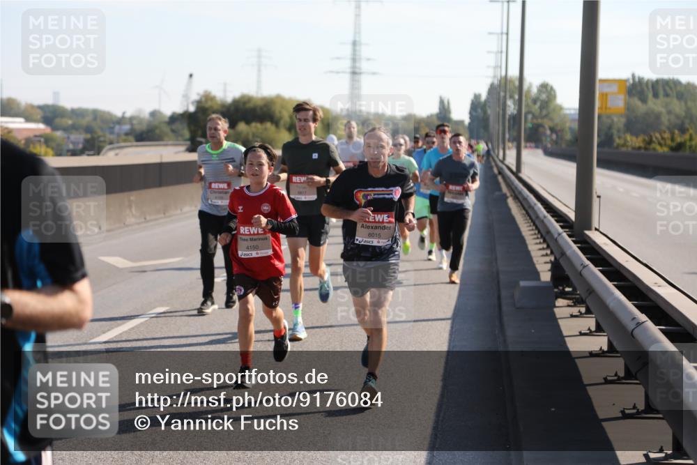 03.10.2025 - Köhlbrandbrückenlauf Yannick Fuchs http://msf.ph/oto/9176084 03.10.2025 11:13:34 Position 3 4150, 6015 meine-sportfotos.de