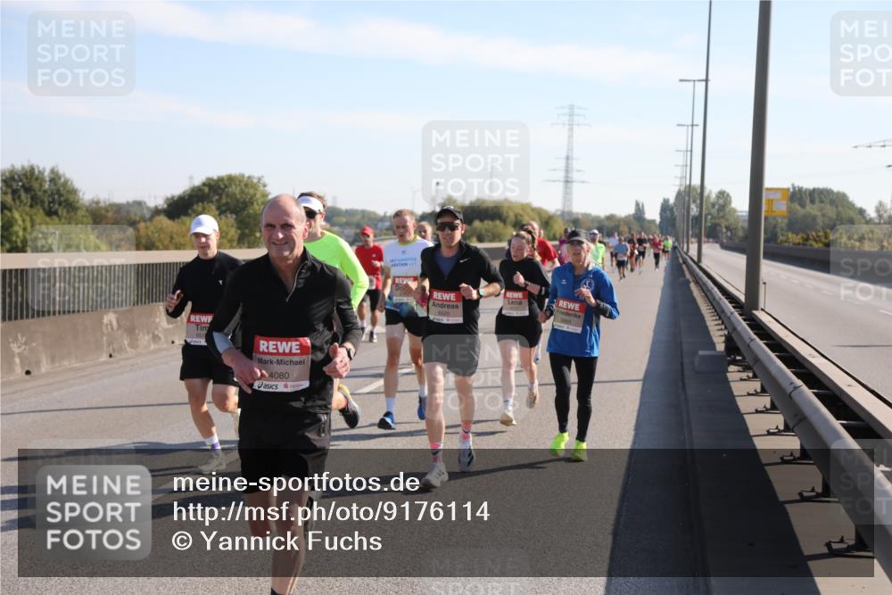 03.10.2025 - Köhlbrandbrückenlauf Yannick Fuchs http://msf.ph/oto/9176114 03.10.2025 11:13:41 Position 3 4080, 5669, 6520 meine-sportfotos.de