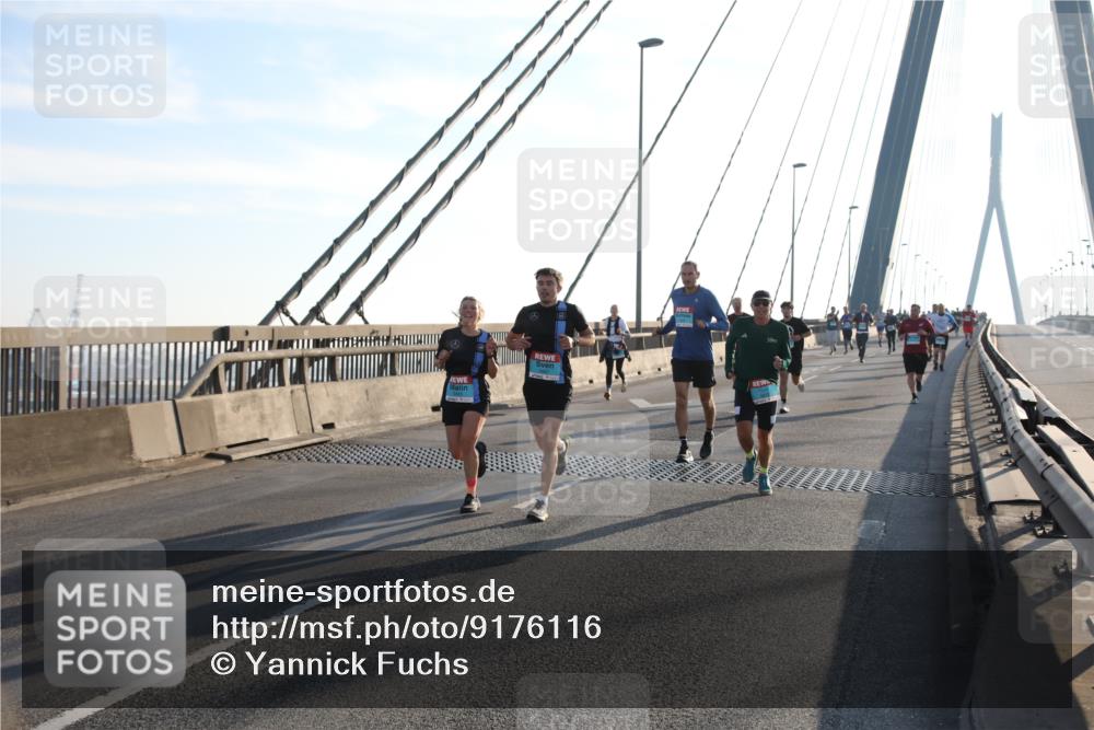 03.10.2025 - Köhlbrandbrückenlauf Yannick Fuchs http://msf.ph/oto/9176116 03.10.2025 08:25:29 Position 1  meine-sportfotos.de