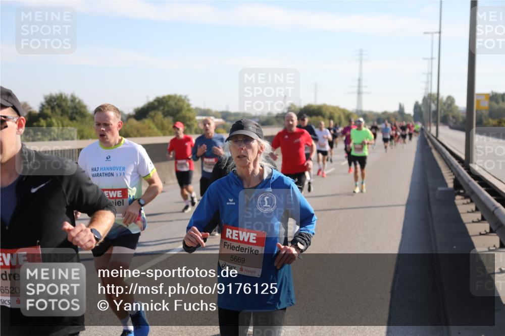 03.10.2025 - Köhlbrandbrückenlauf Yannick Fuchs http://msf.ph/oto/9176125 03.10.2025 11:13:43 Position 3 6520, 5669 meine-sportfotos.de