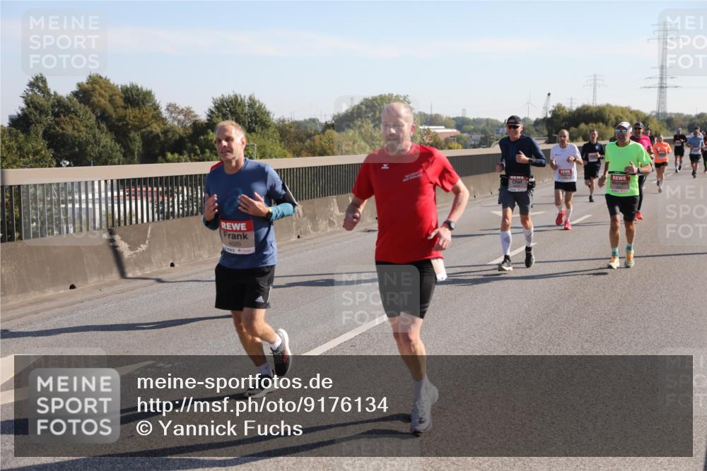 03.10.2025 - Köhlbrandbrückenlauf Yannick Fuchs http://msf.ph/oto/9176134 03.10.2025 11:13:44 Position 3 4020 meine-sportfotos.de