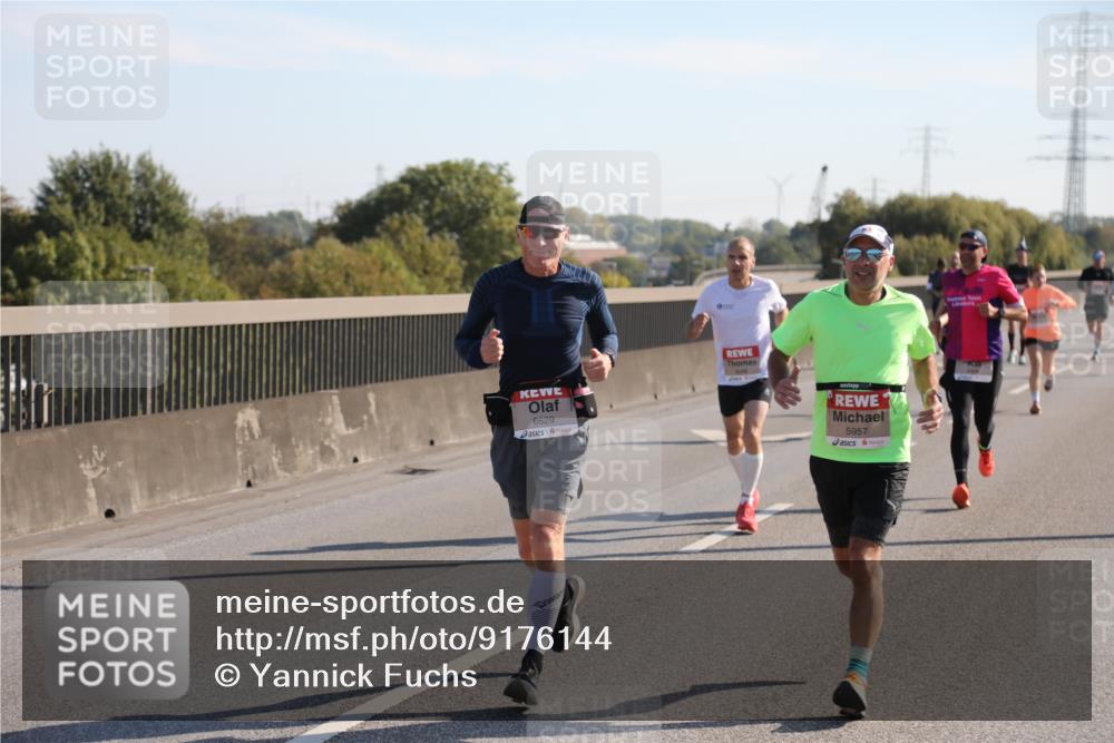 03.10.2025 - Köhlbrandbrückenlauf Yannick Fuchs http://msf.ph/oto/9176144 03.10.2025 11:13:45 Position 3 6629, 5957 meine-sportfotos.de
