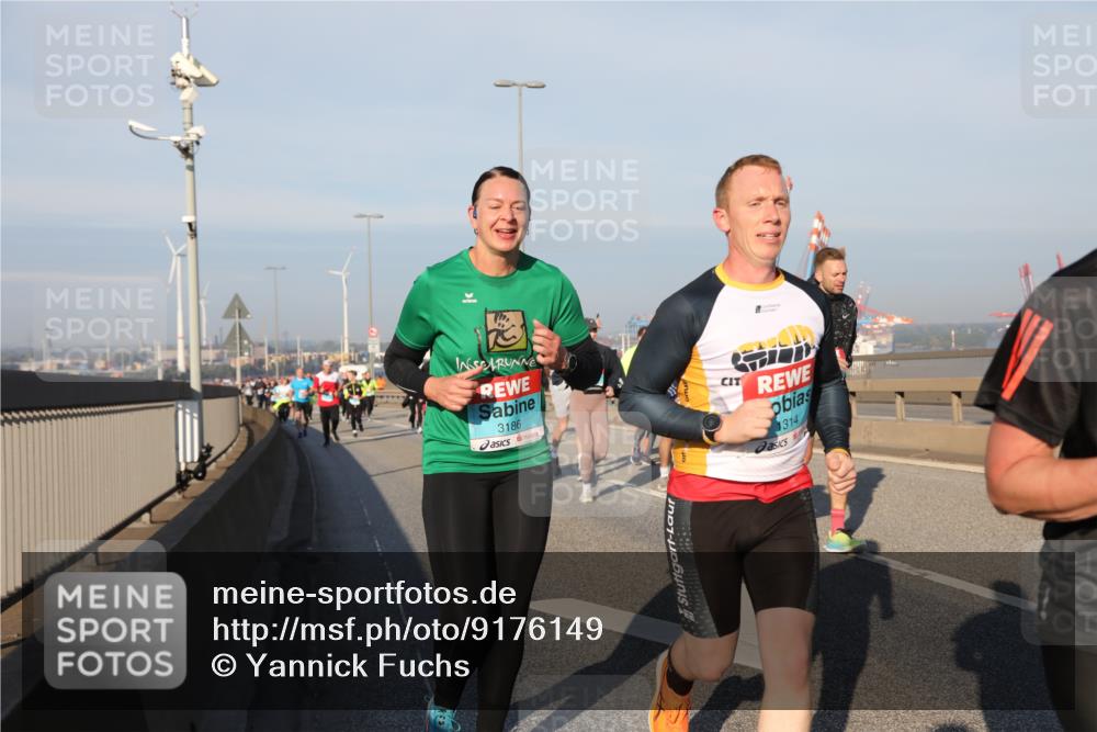 03.10.2025 - Köhlbrandbrückenlauf Yannick Fuchs http://msf.ph/oto/9176149 03.10.2025 08:46:18 Position 2 3186, 1314 meine-sportfotos.de