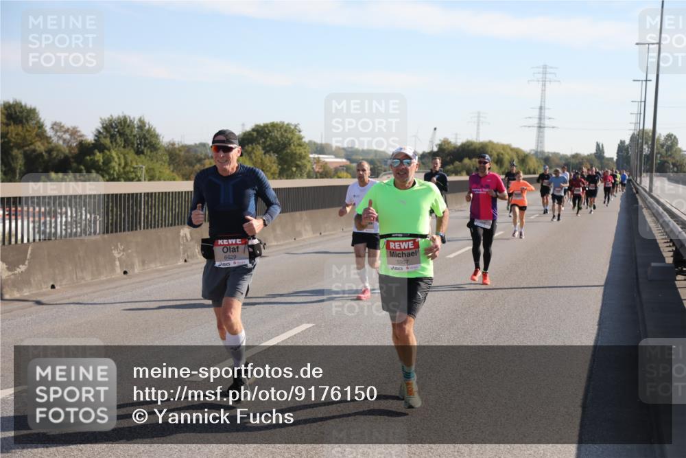 03.10.2025 - Köhlbrandbrückenlauf Yannick Fuchs http://msf.ph/oto/9176150 03.10.2025 11:13:46 Position 3 6629, 5957 meine-sportfotos.de