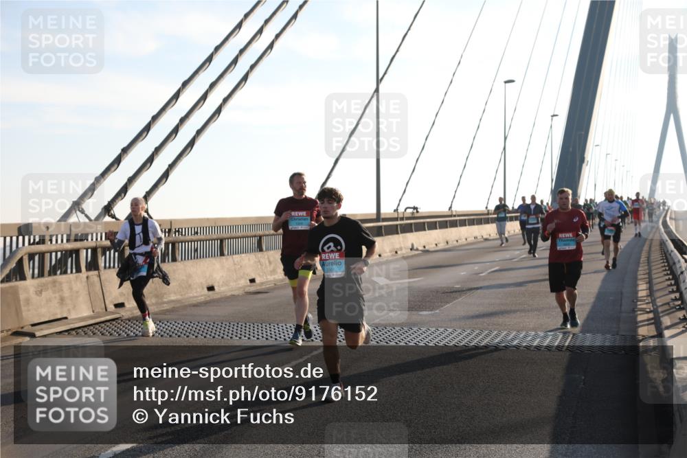 03.10.2025 - Köhlbrandbrückenlauf Yannick Fuchs http://msf.ph/oto/9176152 03.10.2025 08:25:32 Position 1 2901 meine-sportfotos.de