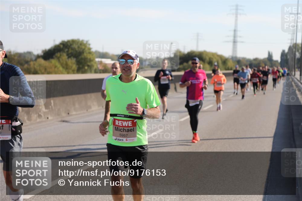 03.10.2025 - Köhlbrandbrückenlauf Yannick Fuchs http://msf.ph/oto/9176153 03.10.2025 11:13:46 Position 3 5957 meine-sportfotos.de