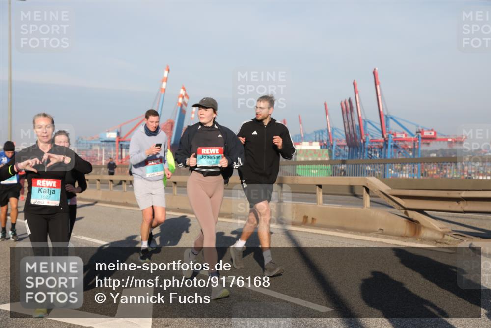 03.10.2025 - Köhlbrandbrückenlauf Yannick Fuchs http://msf.ph/oto/9176168 03.10.2025 08:46:20 Position 2 1627, 1487 meine-sportfotos.de