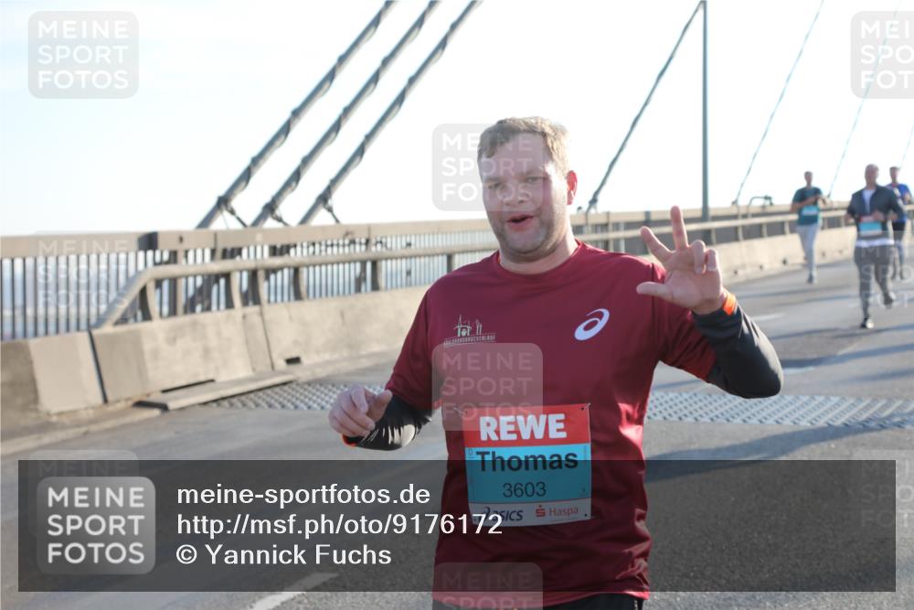 03.10.2025 - Köhlbrandbrückenlauf Yannick Fuchs http://msf.ph/oto/9176172 03.10.2025 08:25:35 Position 1 3603 meine-sportfotos.de