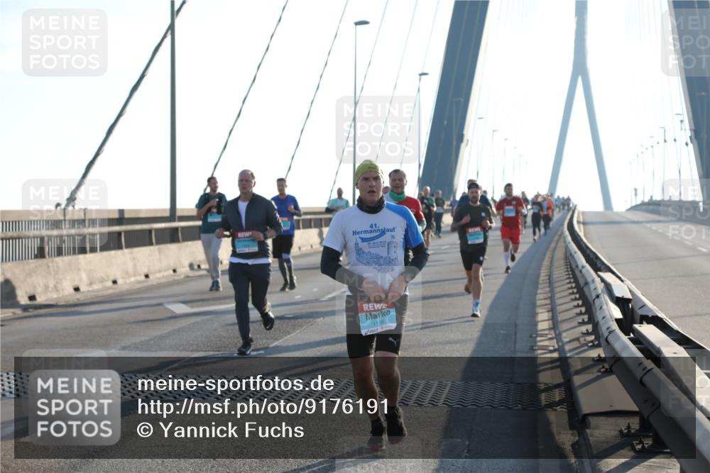 03.10.2025 - Köhlbrandbrückenlauf Yannick Fuchs http://msf.ph/oto/9176191 03.10.2025 08:25:36 Position 1 41, 1116 meine-sportfotos.de