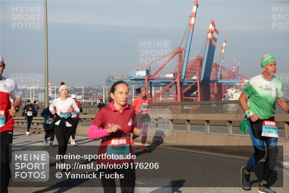 03.10.2025 - Köhlbrandbrückenlauf Yannick Fuchs http://msf.ph/oto/9176206 03.10.2025 08:46:25 Position 2 1515, 15, 3461 meine-sportfotos.de