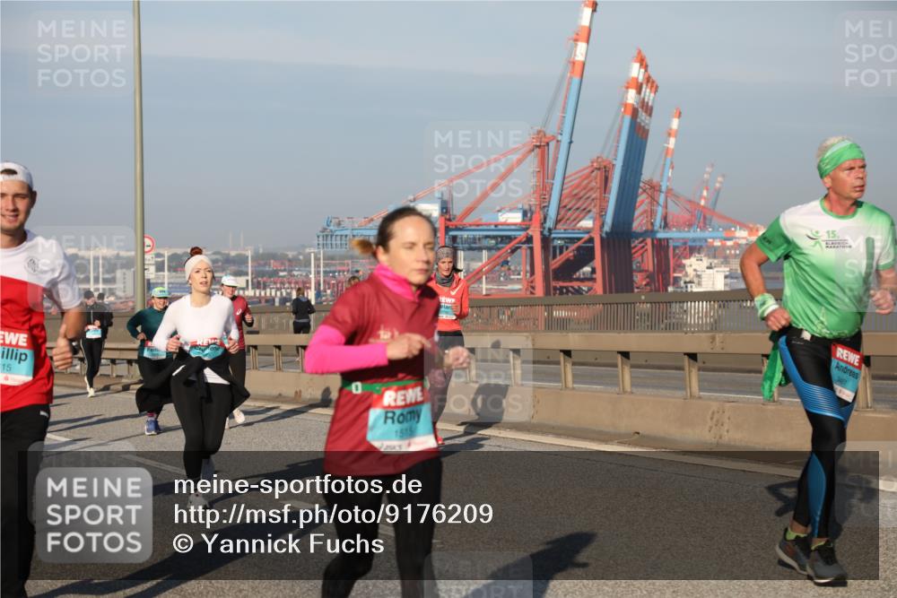 03.10.2025 - Köhlbrandbrückenlauf Yannick Fuchs http://msf.ph/oto/9176209 03.10.2025 08:46:25 Position 2 15, 1515, 15, 3461 meine-sportfotos.de