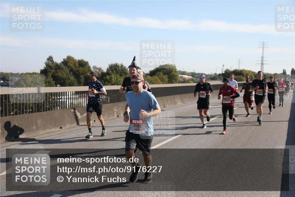 03.10.2025 - Köhlbrandbrückenlauf Yannick Fuchs http://msf.ph/oto/9176227 03.10.2025 11:13:54 Position 3 4054 meine-sportfotos.de