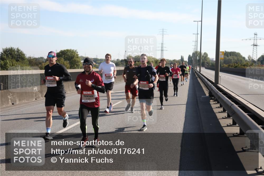 03.10.2025 - Köhlbrandbrückenlauf Yannick Fuchs http://msf.ph/oto/9176241 03.10.2025 11:13:55 Position 3 6614, 4186, 6762 meine-sportfotos.de
