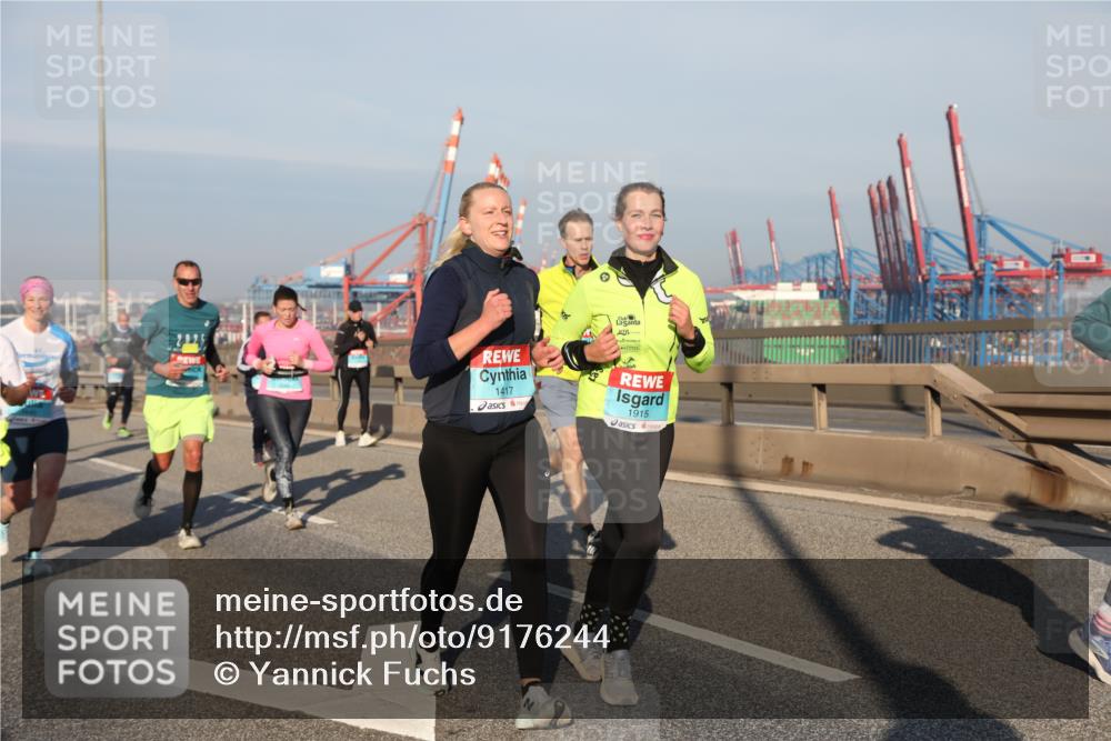 03.10.2025 - Köhlbrandbrückenlauf Yannick Fuchs http://msf.ph/oto/9176244 03.10.2025 08:46:31 Position 2 1417, 1915 meine-sportfotos.de