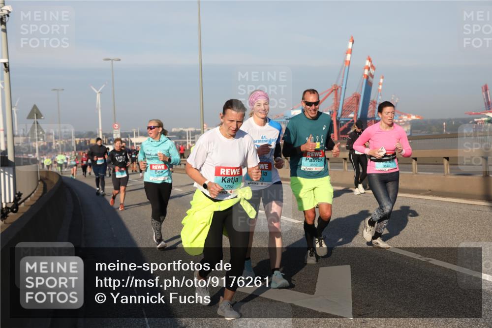 03.10.2025 - Köhlbrandbrückenlauf Yannick Fuchs http://msf.ph/oto/9176261 03.10.2025 08:46:33 Position 2 41, 2, 0, 25, 1228, 3550, 3549 meine-sportfotos.de