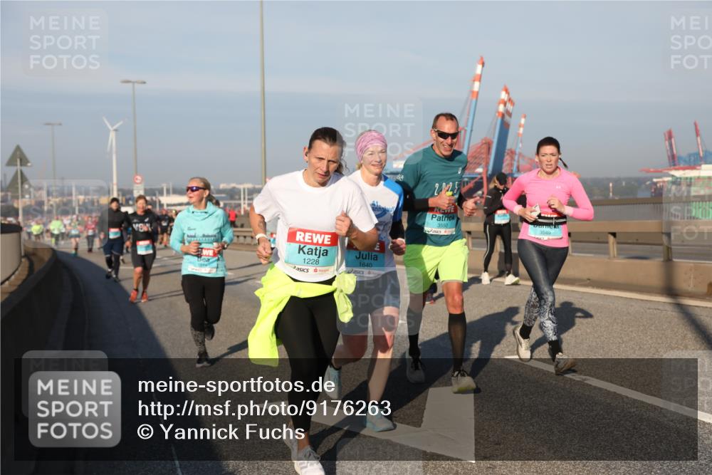 03.10.2025 - Köhlbrandbrückenlauf Yannick Fuchs http://msf.ph/oto/9176263 03.10.2025 08:46:33 Position 2 2025, 3550, 3549, 1228, 1640 meine-sportfotos.de