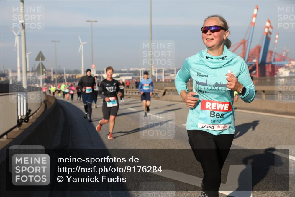 03.10.2025 - Köhlbrandbrückenlauf Yannick Fuchs http://msf.ph/oto/9176284 03.10.2025 08:46:35 Position 2 1, 0975, 1514 meine-sportfotos.de