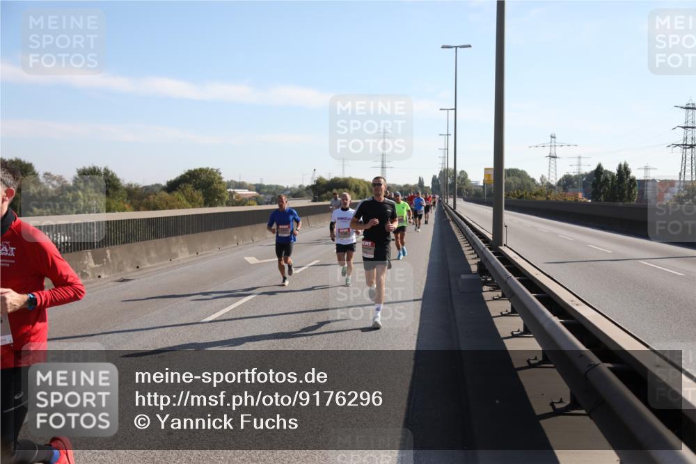 03.10.2025 - Köhlbrandbrückenlauf Yannick Fuchs http://msf.ph/oto/9176296 03.10.2025 11:14:00 Position 3  meine-sportfotos.de