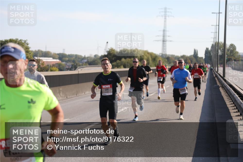 03.10.2025 - Köhlbrandbrückenlauf Yannick Fuchs http://msf.ph/oto/9176322 03.10.2025 11:14:03 Position 3 5067, 4126 meine-sportfotos.de